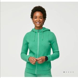 Essential Hoodie surgical green